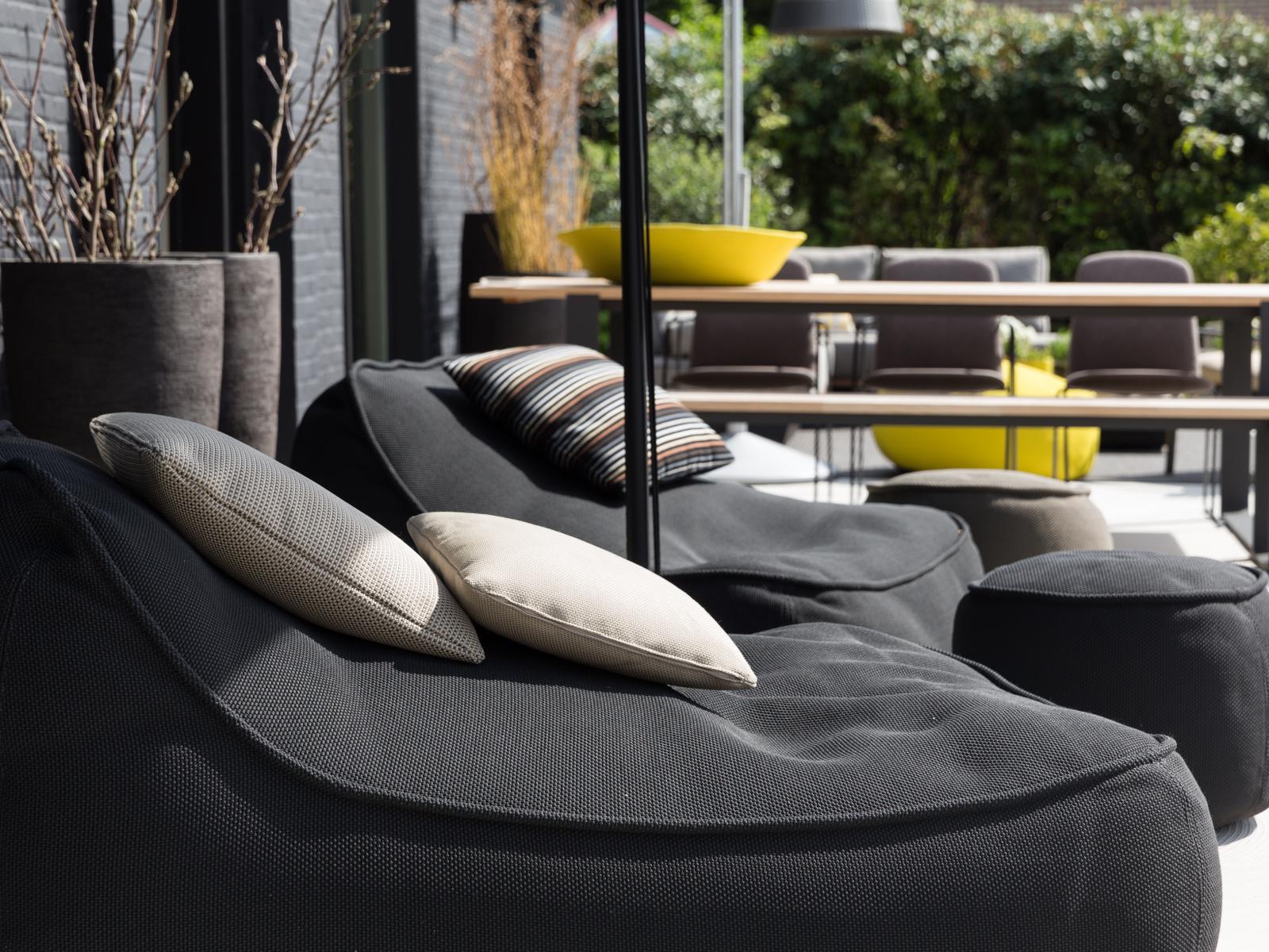 feelathome stockverkoop | Paola Lenti Float easy chair feelathome stockverkoop | Paola Lenti Float easy chair
